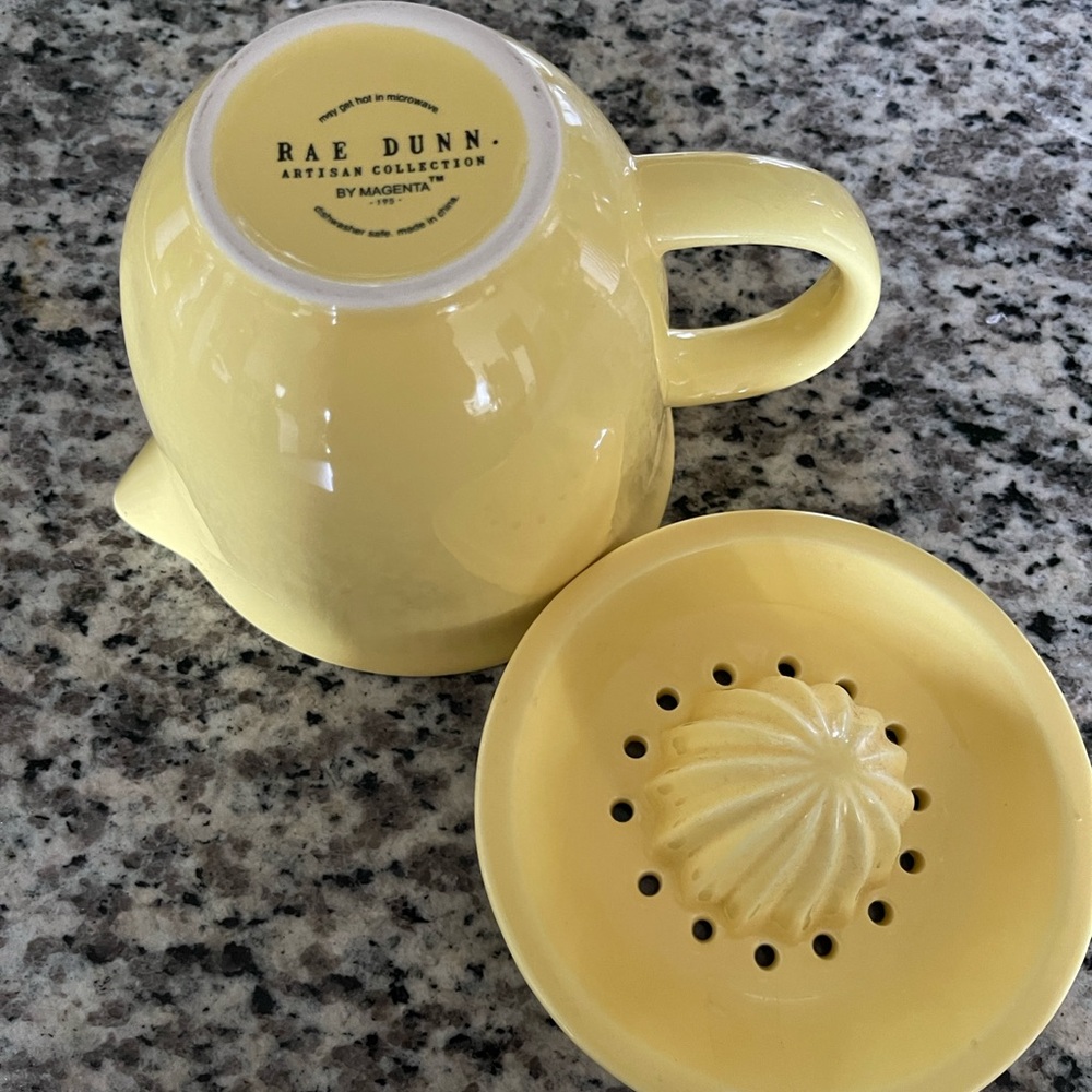 Rae Dunn Lemon Yellow Citrus Juicer - Picture 5 of 5